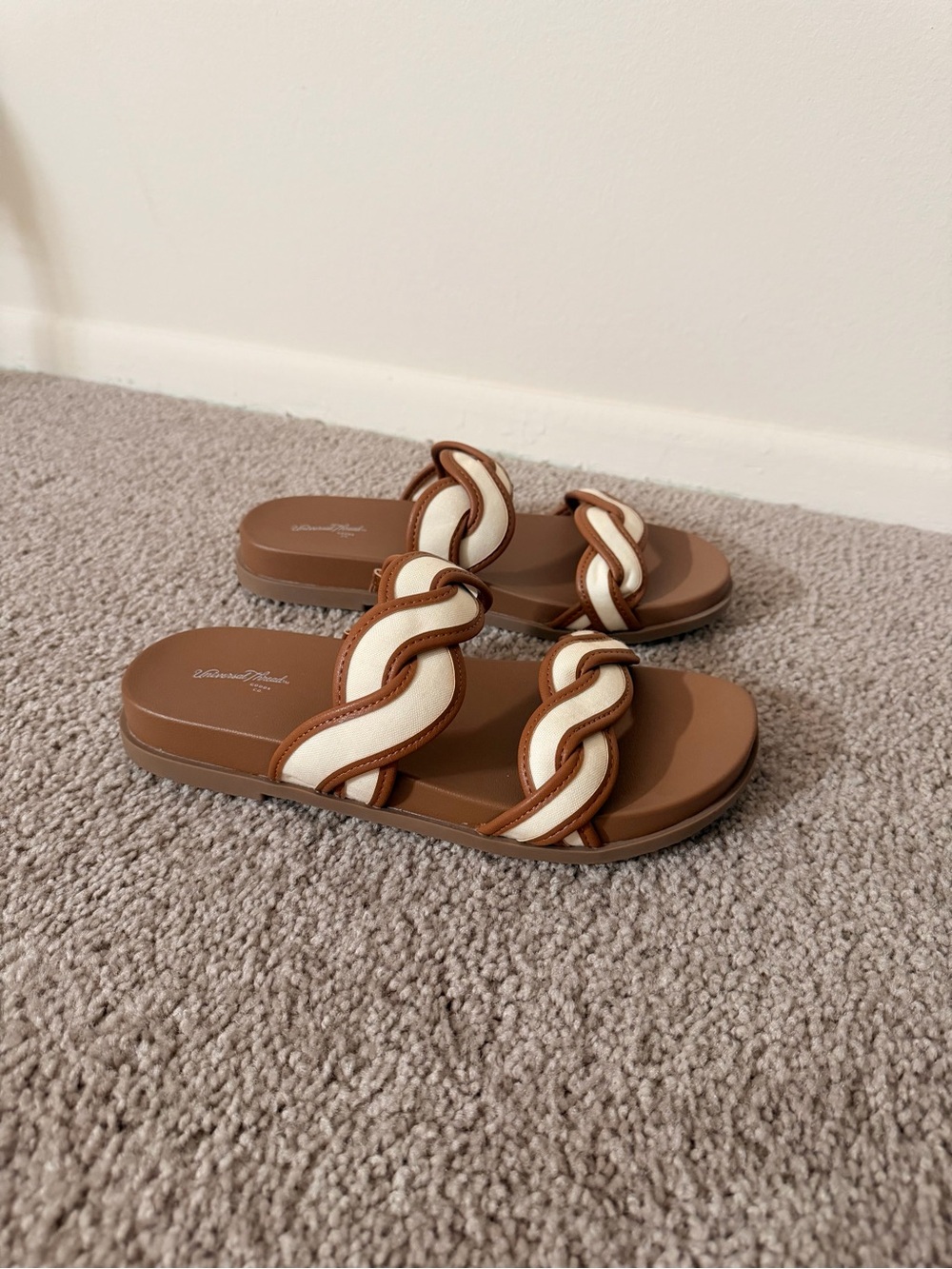 Universal Thread Women’s Eloise Braided Sandals Memory Foam Cognac/Tan/Cream 7